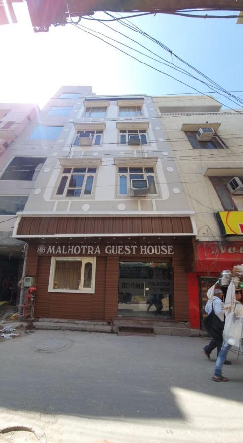 Hotel Malhotra Inn 50 Meter From Golden Temple Amritsar Bagian luar foto